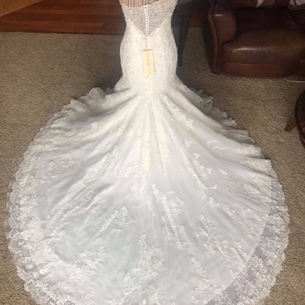 Allure Bridal Gown-never worn or altered!
